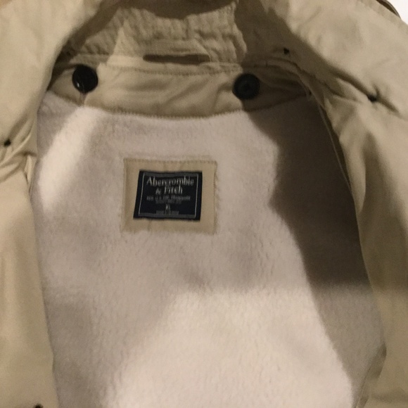 Winter Trench coat - Picture 2 of 4